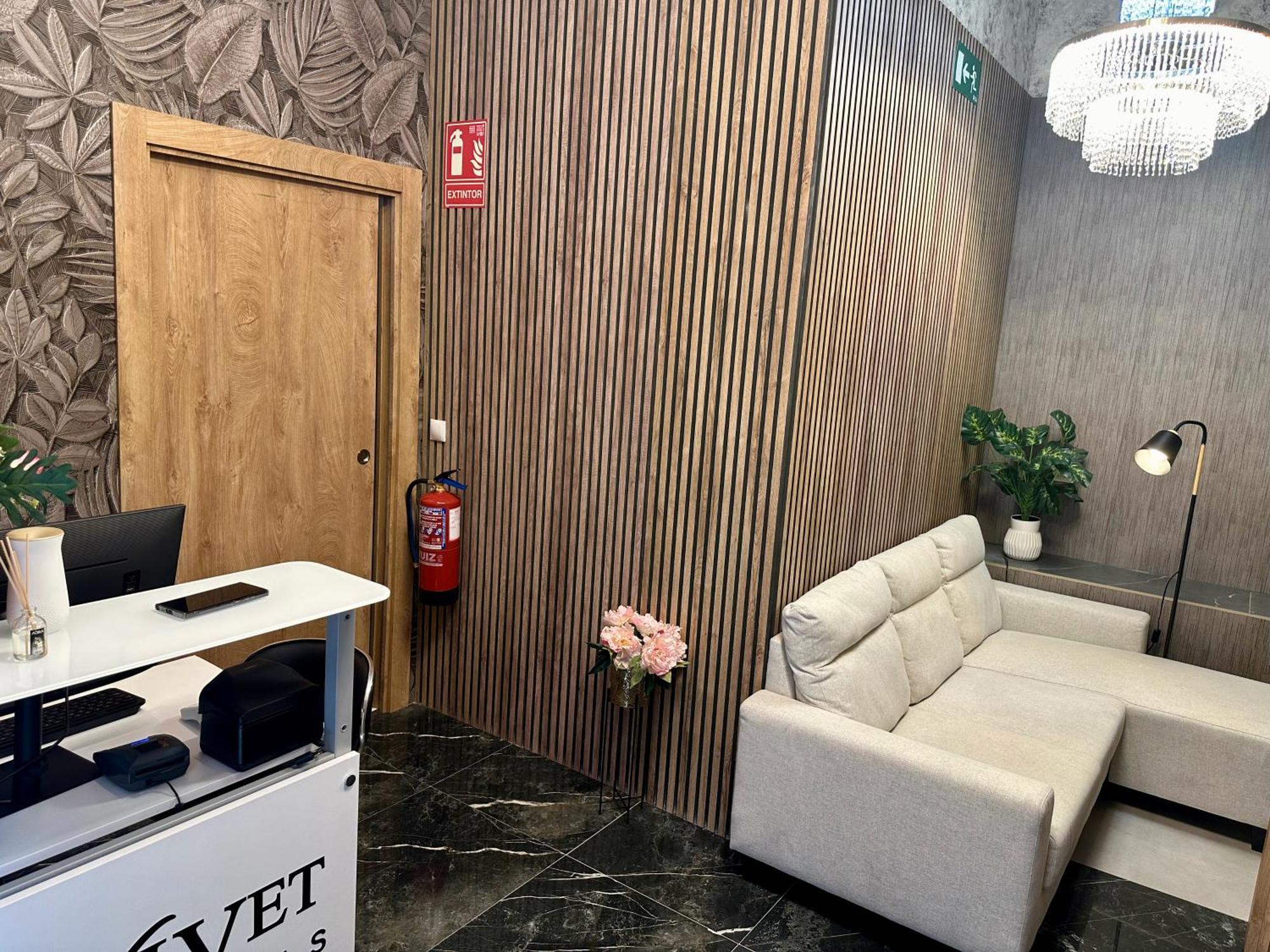 Velvet Hostels Pacifico Madrid Ngoại thất bức ảnh