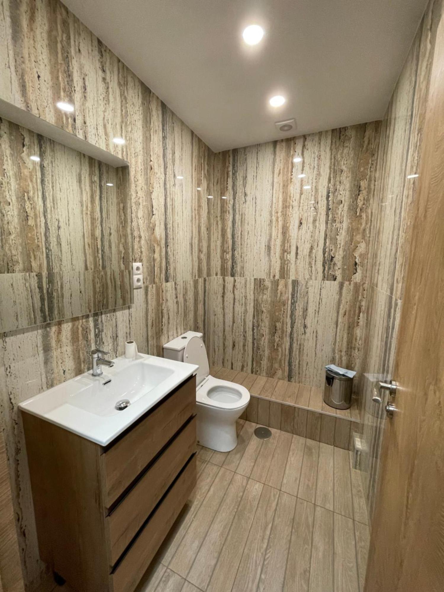 Velvet Hostels Pacifico Madrid Ngoại thất bức ảnh
