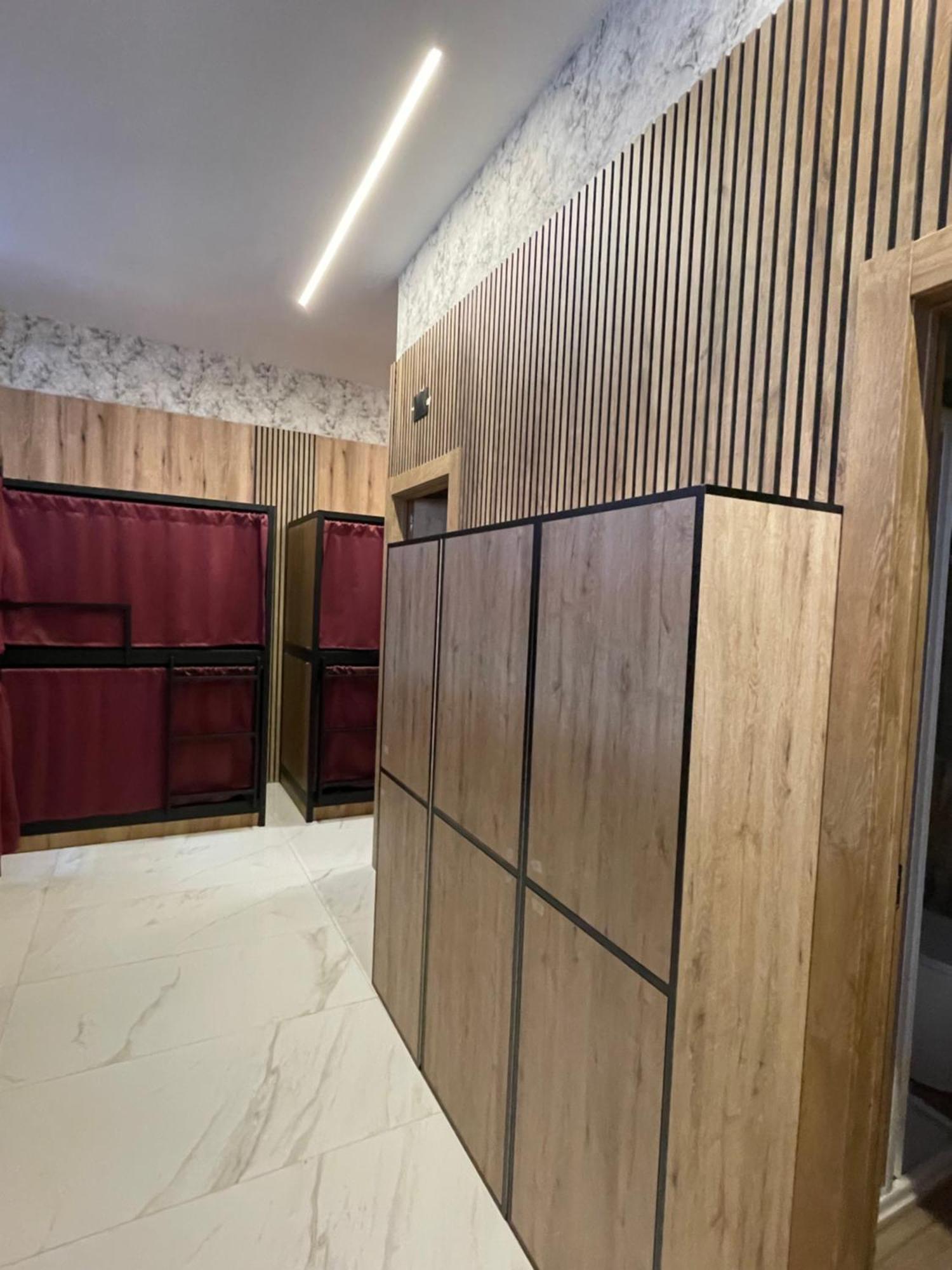 Velvet Hostels Pacifico Madrid Ngoại thất bức ảnh